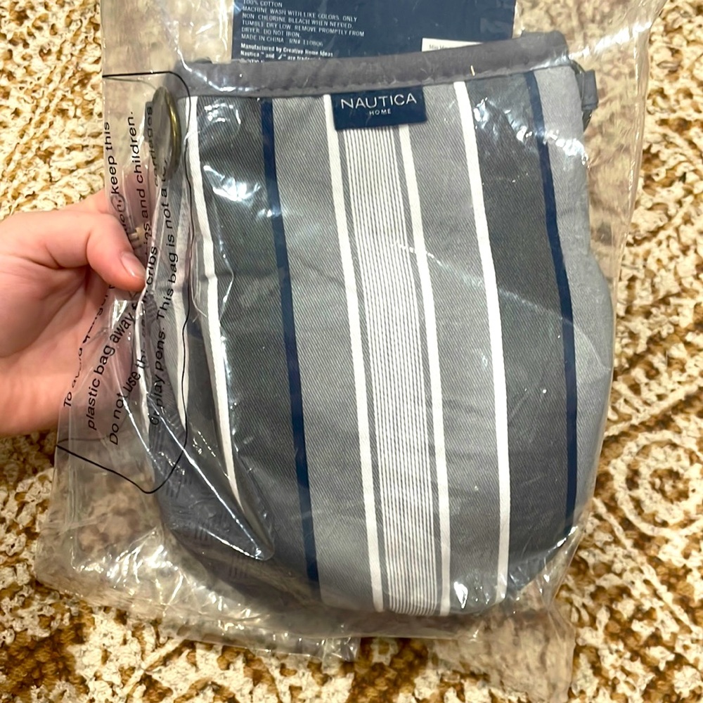 Brand New Nautica Mini Oven Mitt Set | Grey & Navy Stripe